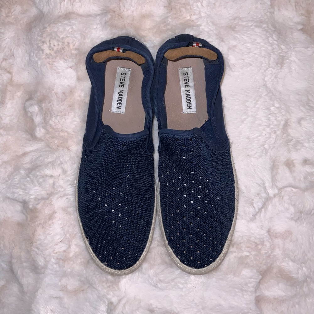 Men Shoes.
